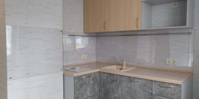 Прозрачный фартук для кухни из монолитного поликарбоната 640*840*3 мм Прозрачный фартук для кухни из монолитного поликарбоната 640*840*3 мм